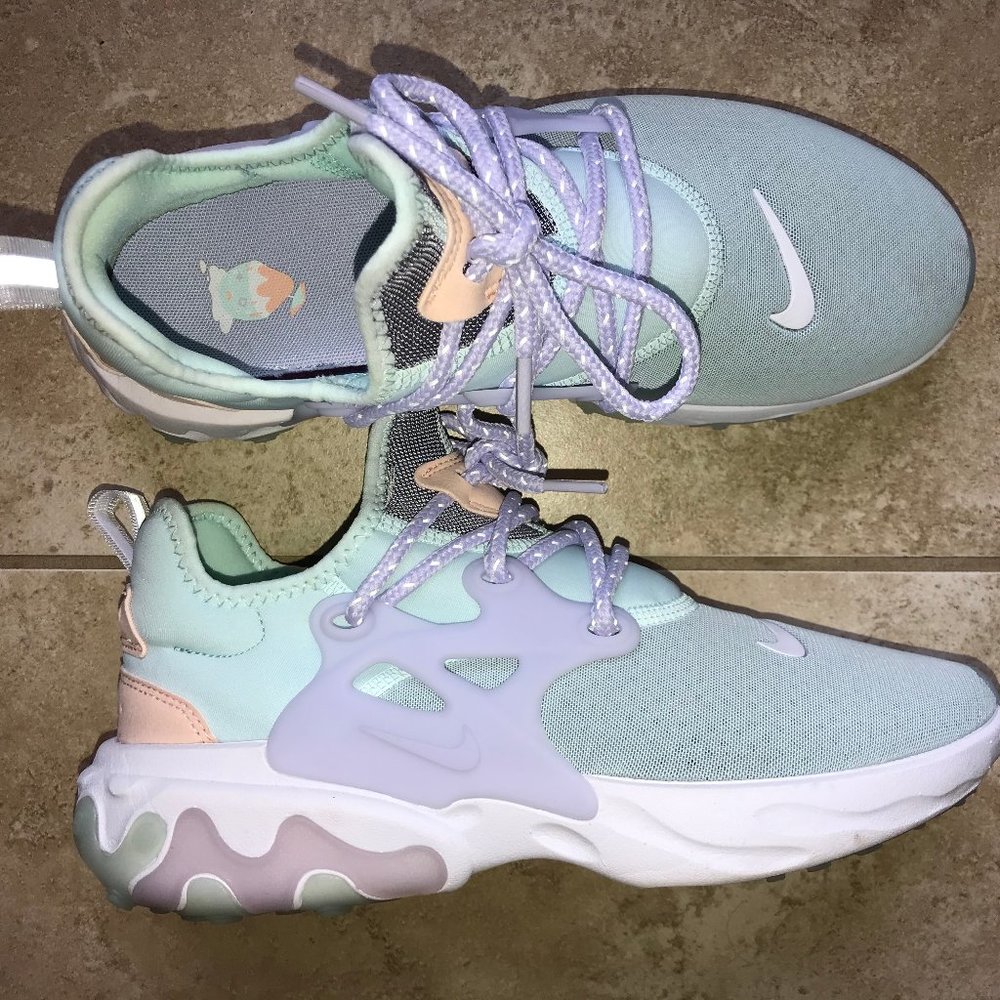 Women's 8.5 Nike React Presto Tropical Drink